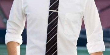 Accessories should support your outfit rather than overpower it. Watches, simple rings, or light necklaces are acceptable.